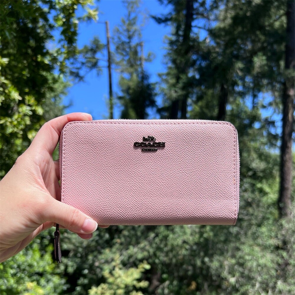 COACH Medium Zip-Around Pink Crossgrain Leather Wallet Gunmetal Hardware AUTHNTC